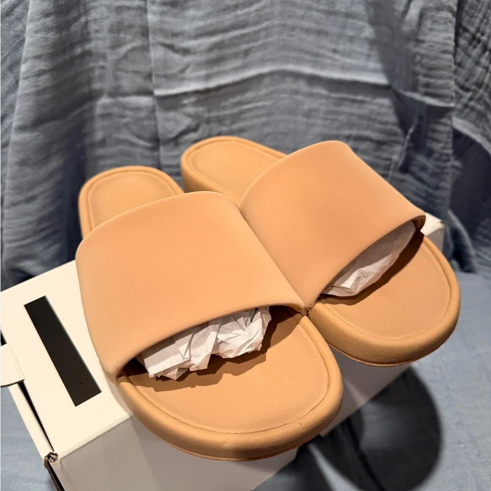 LULULEMON SLIDES - Picture 5 of 6